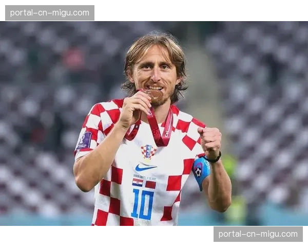 40岁的莫德里奇入选克罗地亚初选名单，有望第五次征战世界杯